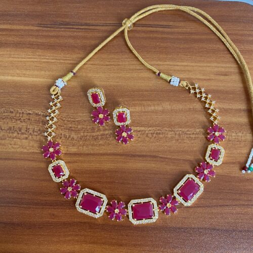 Princess line necklace set