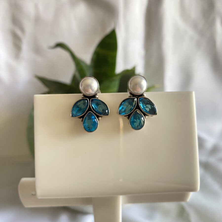 Triple Leaf With Pearl Earrings