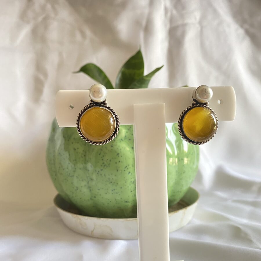 Pearl Top Stone Studs Pearl Top Stone Studs